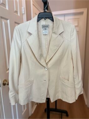 Louis Feraud Cream Tailored Single-Button Blazer
